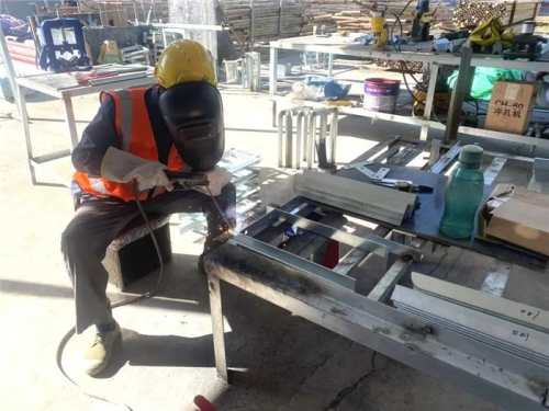 【一线投影】职业：σ蛩丶觳 筑牢职工健康防线